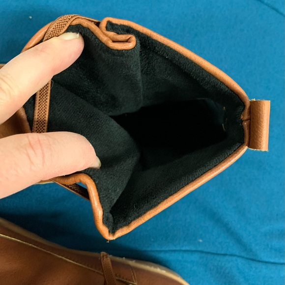 Women’s Slip-on booties, fleece lined, elastic straps, Size 8-8.5 - Picture 6 of 6